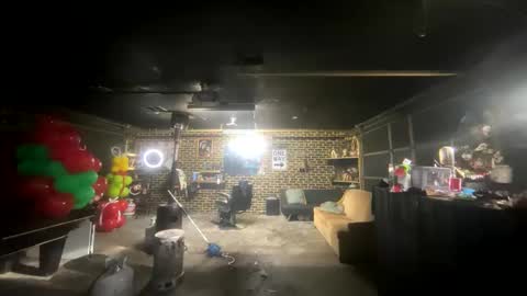 papi_krizz online show from December 2024 07:11:01 PM