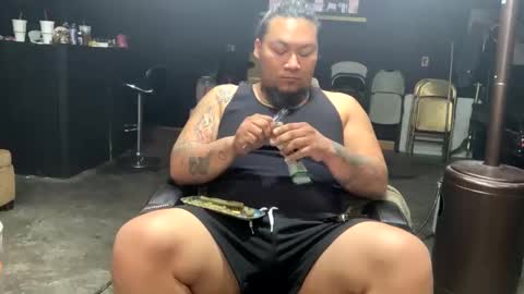 papi_krizz online show from February 2025 03:30:02 PM