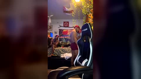 Snapshot of papian0 chatting on November 2025 05:43:01 AM papian0 online show from November 2025 05:43:01 AM