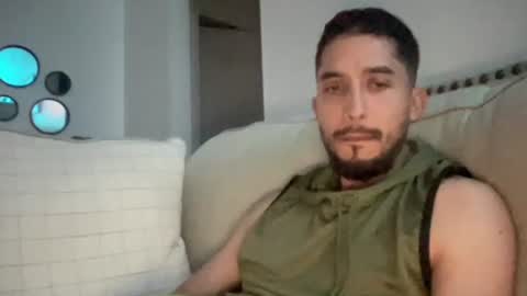 Snapshot of papicubano_guapo23cm chatting on June 2026 10:35:02 AM papicubano_guapo23cm online show from June 2026 10:35:02 AM