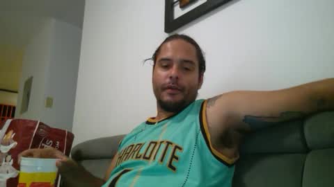 Snapshot of papiipr185 chatting on January 2026 12:59:01 AM PapiiPR185 online show from January 2026 12:59:01 AM