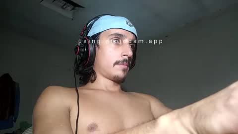 Snapshot of papito20cm chatting on December 2025 01:47:01 AM Lau online show from December 2025 01:47:01 AM