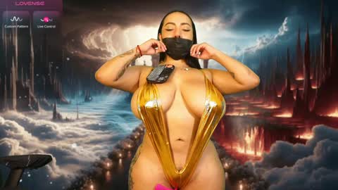 Snapshot of paradise_city__ chatting on January 2025 12:57:02 AM DAILYNPC OF online show from January 2025 12:57:02 AM