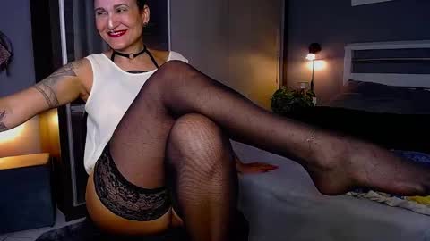 Snapshot of paradisegirl_ chatting on December 2024 10:02:02 PM My alter ego Betinna Flowers - a tattooed Miss - Are you missing me come in here - online show from December 2024 10:02:02 PM