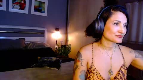 Snapshot of paradisegirl_ chatting on February 2025 09:48:01 PM My alter ego Betinna Flowers - a tattooed Miss - Are you missing me come in here - online show from February 2025 09:48:01 PM
