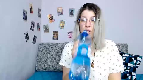 Snapshot of paradisexparadisex chatting on January 2025 06:55:02 AM paradisexparadisex online show from January 2025 06:55:02 AM