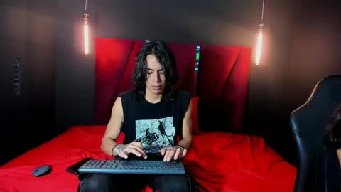 Snapshot of paranoidtemptaion_ chatting on February 2025 12:11:01 PM paranoidtemptaion_ online show from February 2025 12:11:01 PM