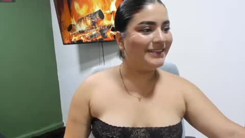 pareja_curiosa19 online show from May 2026 10:26:02 PM