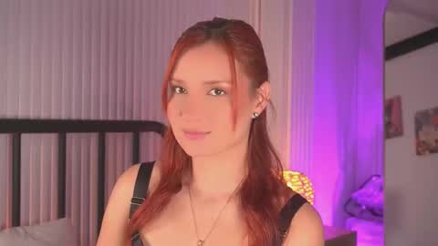 Snapshot of paris_0 chatting on March 2026 03:21:01 AM Paris online show from March 2026 03:21:01 AM