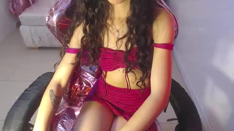 Snapshot of paris_1sub chatting on December 2024 11:16:01 PM Paris 1sub online show from December 2024 11:16:01 PM