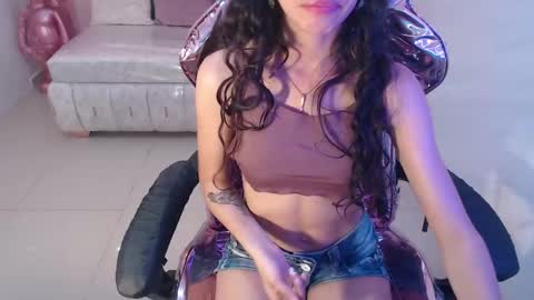 Snapshot of paris_1sub chatting on January 2025 08:16:01 PM Paris 1sub online show from January 2025 08:16:01 PM