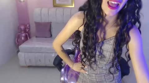 Snapshot of paris_1sub chatting on January 2025 11:28:01 PM Paris 1sub online show from January 2025 11:28:01 PM