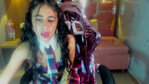 Snapshot of paris_1sub chatting on March 2025 11:38:01 PM Paris 1sub online show from March 2025 11:38:01 PM