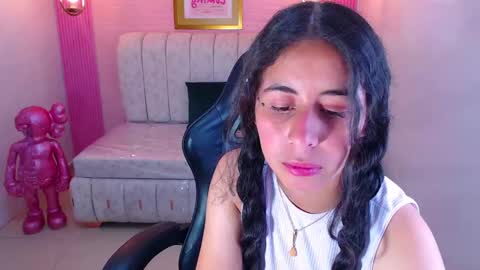 Snapshot of paris_1sub chatting on September 2025 01:14:02 PM Paris 1sub online show from September 2025 01:14:02 PM