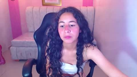 Snapshot of paris_1sub chatting on October 2025 01:00:02 PM Paris 1sub online show from October 2025 01:00:02 PM