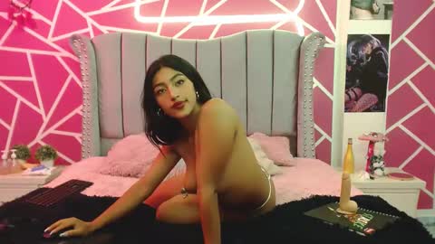 Snapshot of paris_hot12 chatting on January 2025 05:27:01 PM paris online show from January 2025 05:27:01 PM