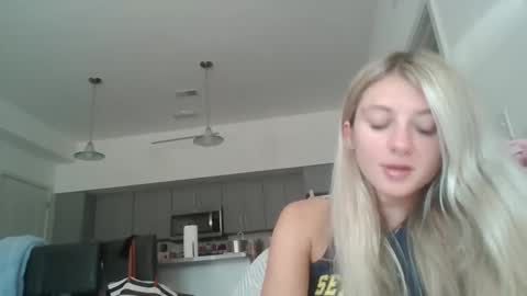 parisbaby2000 online show from October 2025 03:05:02 PM