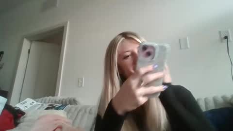 parisbaby2000 online show from March 2026 01:36:02 PM