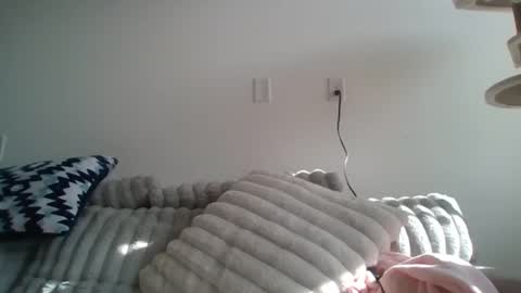 parisbaby2000 online show from March 2026 01:55:01 PM