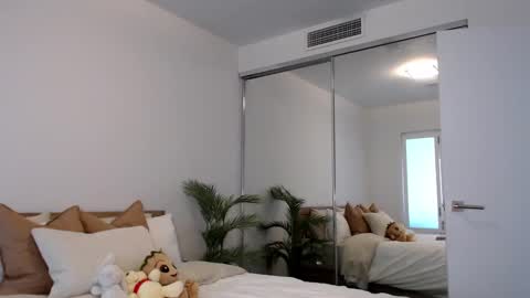 Snapshot of parisbabyxox chatting on January 2025 10:27:02 PM ParisBabyxox online show from January 2025 10:27:02 PM