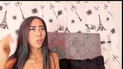 parisbritany__ online show from October 2025 09:13:01 PM