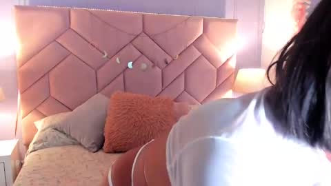 Snapshot of pariscotton chatting on December 2024 12:05:02 PM Paris online show from December 2024 12:05:02 PM