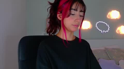 PARIS online show from October 2025 12:03:01 PM