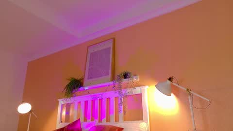 PARIS online show from December 2025 09:42:02 PM