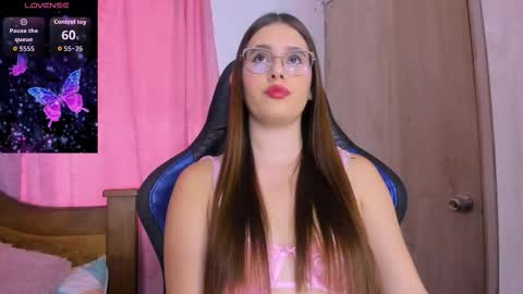 Paris online show from October 2025 06:08:02 PM