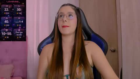 Paris online show from February 2026 06:18:01 PM