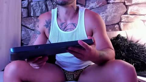 parker lavine online show from December 2024 04:49:02 AM