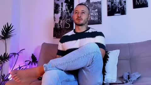 parker lavine online show from December 2025 01:02:02 AM