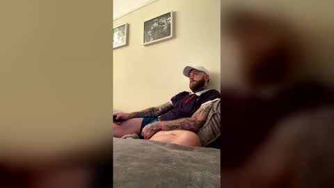 parkertom525 online show from May 2026 04:45:02 PM