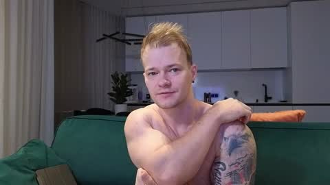 Pashka online show from November 2025 06:15:02 AM