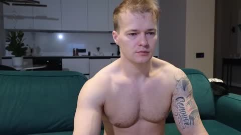 Pashka online show from November 2025 06:46:01 AM