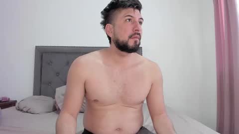 Snapshot of pasionaleshot69 chatting on September 2025 10:48:01 AM Violetafantasy online show from September 2025 10:48:01 AM