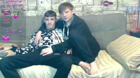 Max tall dark-haired guy with tattoos and Phil blond-haired online show from May 2026 01:44:01 AM