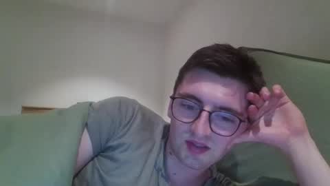 Snapshot of patat1996 chatting on December 2025 02:28:01 AM patat1996 online show from December 2025 02:28:01 AM