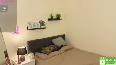 Vicki online show from October 2025 10:07:01 AM