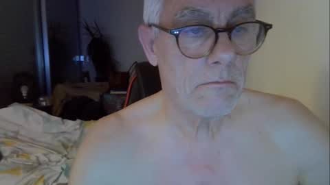 Snapshot of patrick5275 chatting on April 2026 09:17:02 PM patrick5275 online show from April 2026 09:17:02 PM