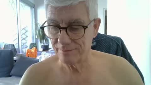 Snapshot of patrick5275 chatting on April 2026 08:31:02 AM patrick5275 online show from April 2026 08:31:02 AM