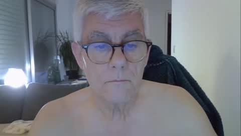 Snapshot of patrick5275 chatting on May 2026 04:39:02 AM patrick5275 online show from May 2026 04:39:02 AM