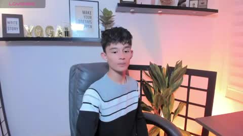 Snapshot of patrick_howland_ chatting on June 2026 05:01:01 AM Patrick online show from June 2026 05:01:01 AM