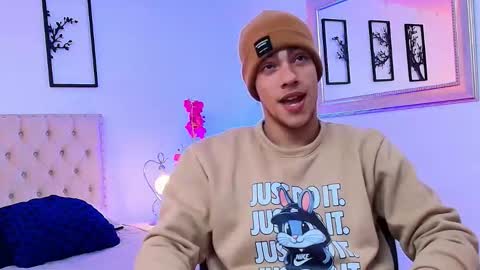 Patrick online show from October 2025 04:10:02 AM