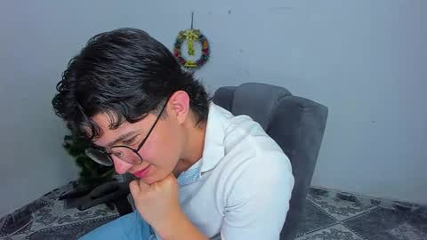 .... online show from December 2024 05:40:01 PM