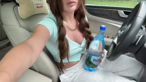 Snapshot of patry333 chatting on October 2025 11:07:01 AM Andreea online show from October 2025 11:07:01 AM