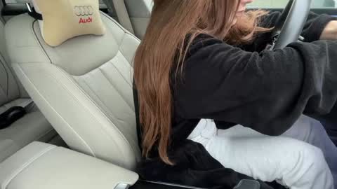 Snapshot of patry333 chatting on November 2025 06:12:01 AM Andreea online show from November 2025 06:12:01 AM