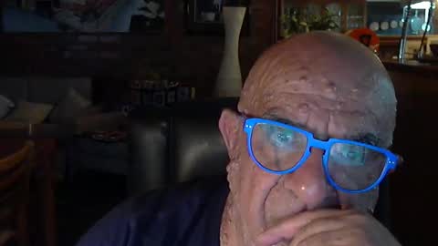 Snapshot of patvac chatting on December 2024 12:33:02 PM patvac online show from December 2024 12:33:02 PM