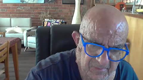 Snapshot of patvac chatting on December 2024 12:43:02 AM patvac online show from December 2024 12:43:02 AM