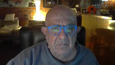 Snapshot of patvac chatting on September 2025 02:40:02 PM patvac online show from September 2025 02:40:02 PM